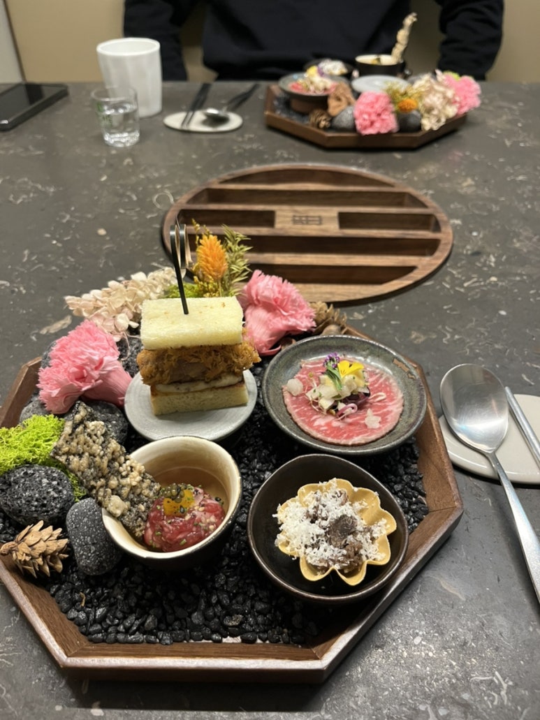 샌드&타르트(SAND&TARTE) 이미지