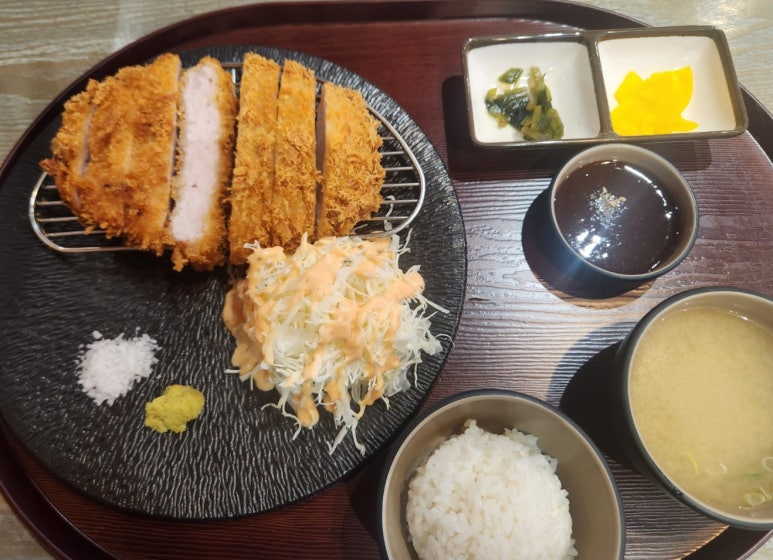 카츠누리 이미지