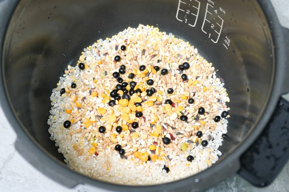 쿠첸 브레인 크림옐로우 전기압력밥솥, 집밥 이상의 만족을 주는 이유 – 6인용 밥솥 이미지 5