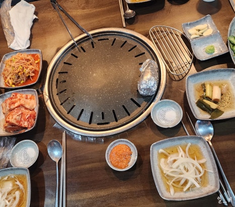 우잡고 돈잡고 이미지