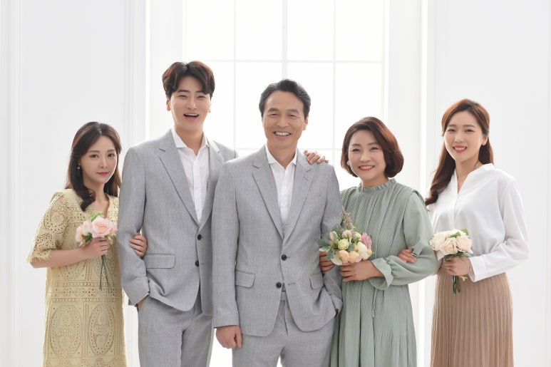 스튜디오깃든 이미지