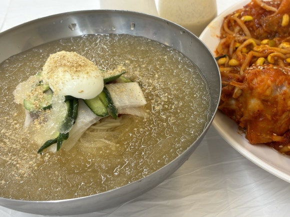 서해아구동해밀면 이미지