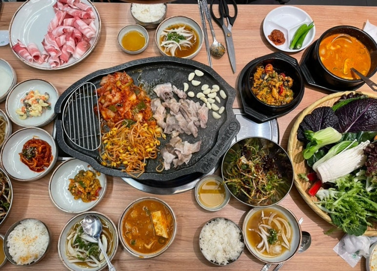 김농부의 대패쌈밥 이미지