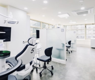 강남엔터치과 이미지