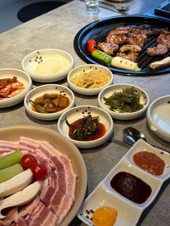 봉황돼지집 이미지