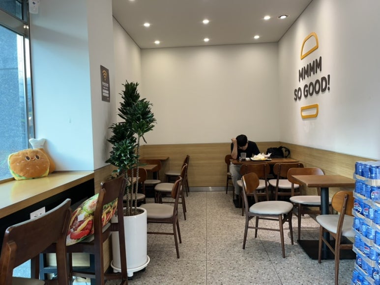 맘스터치대구북구청역점 이미지