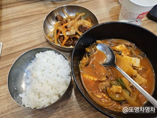이선생짜글이 상암점 사진 5