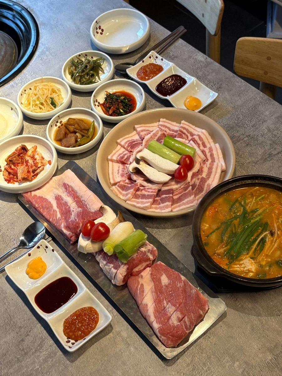 봉황돼지집 이미지
