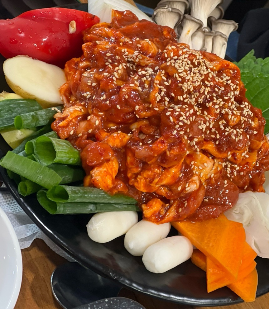 솥뚜껑생생오리 이미지