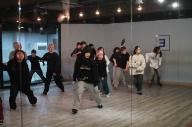 월드댄스학원 이미지