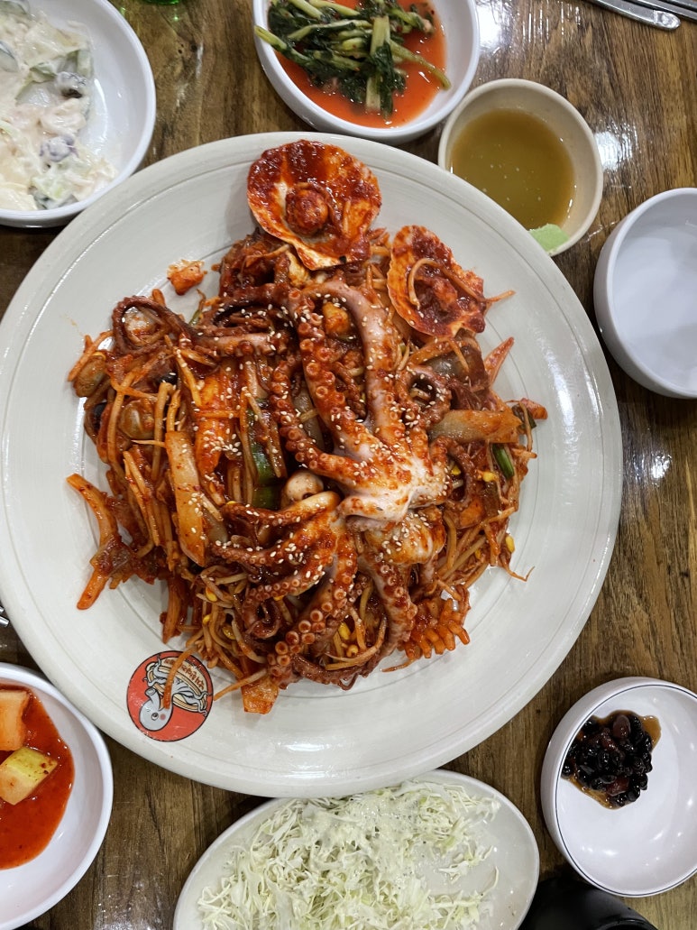 팔미낙지한마리수제비 이미지