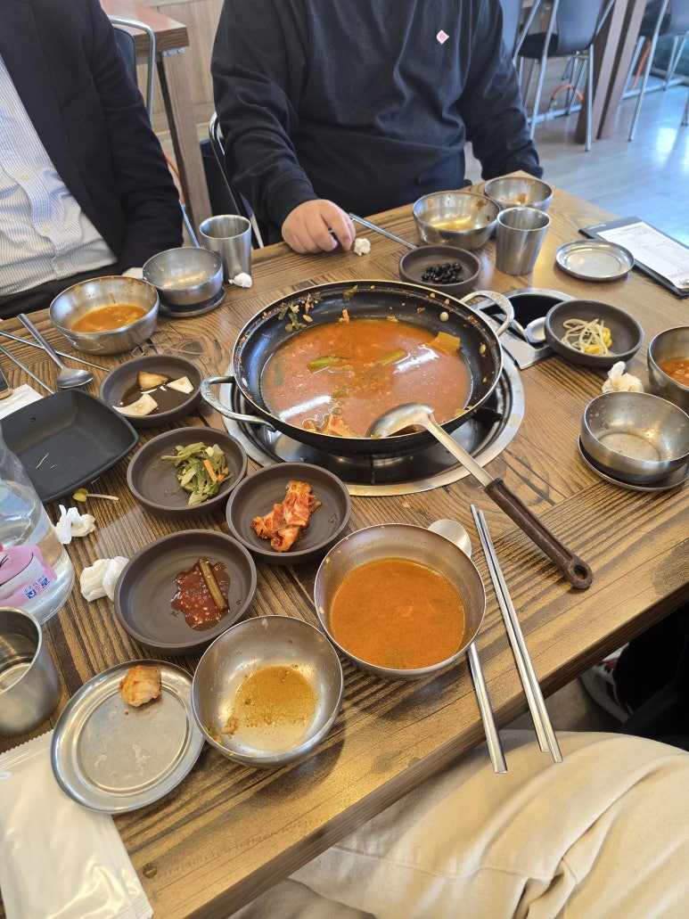 코끼리식당 이미지