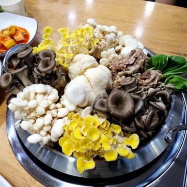 유량골버섯만두전골 이미지