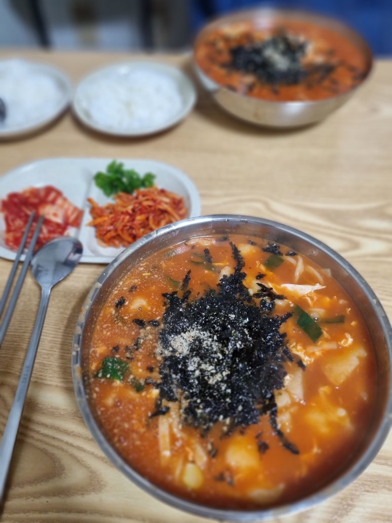 정든식당 이미지
