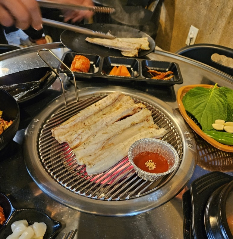 골목길아나고 이미지