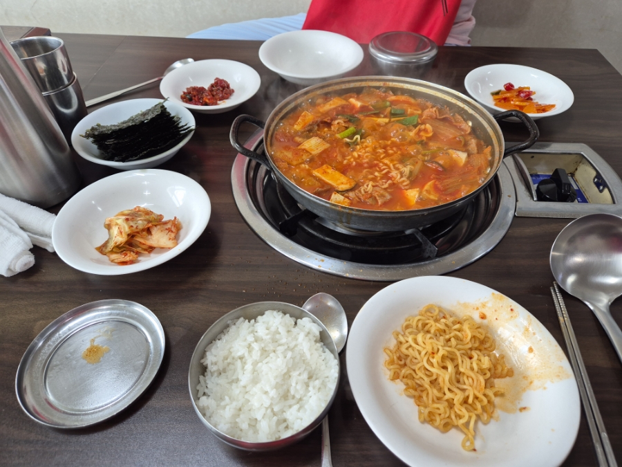 청송김치찌개 이미지