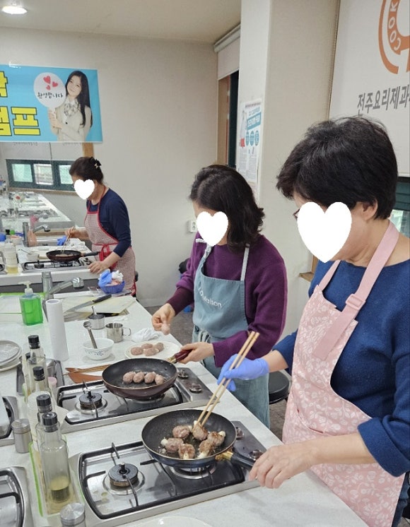 노랑김밥 이미지