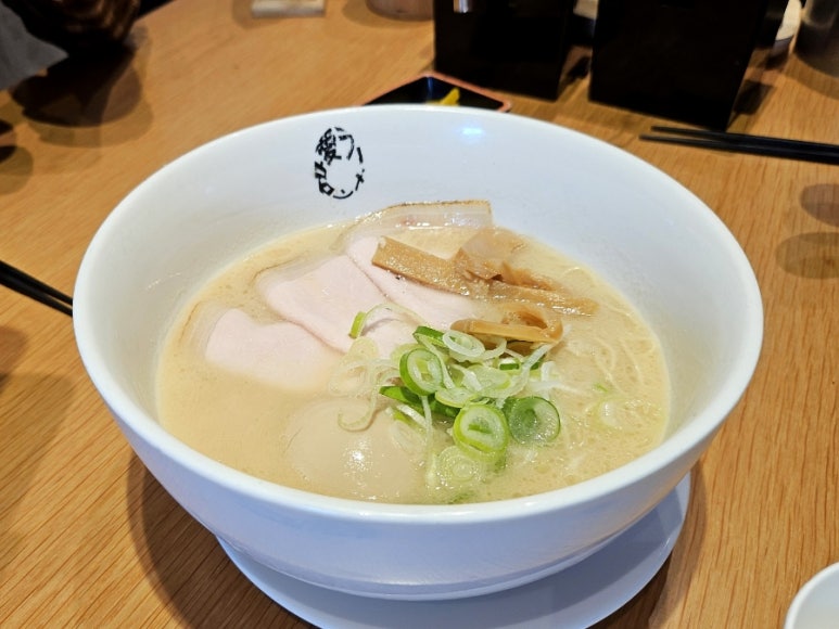 라멘호토리 이미지