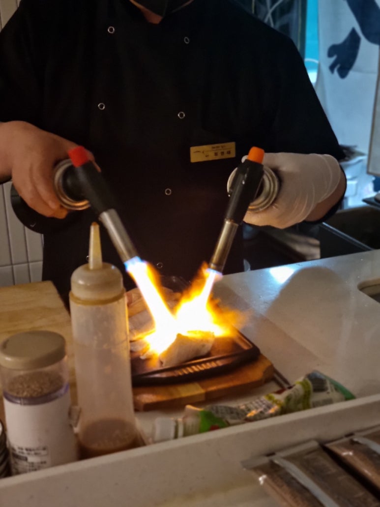쿠라쿠라참치 이미지