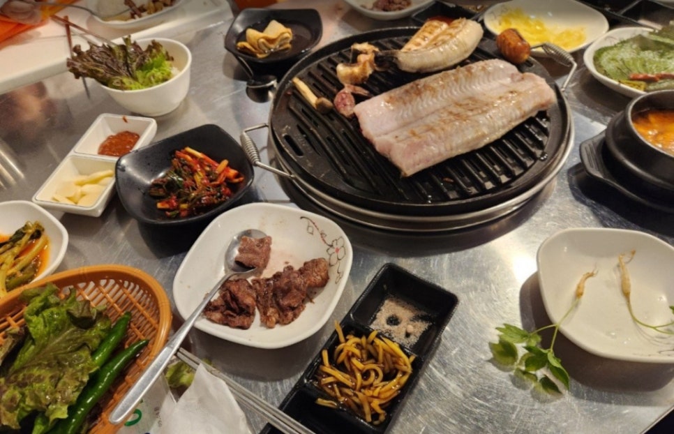 처음본명품민물장어 이미지