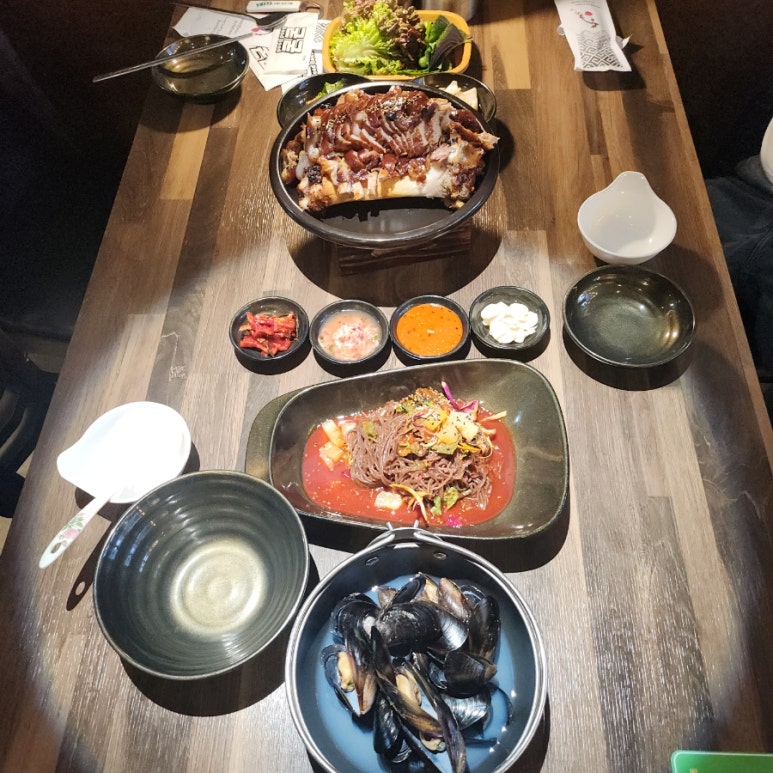 황도화덕족발 이미지