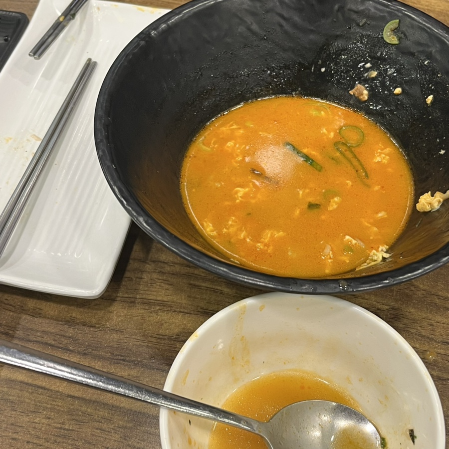 왕냉면돈까스김밥 이미지