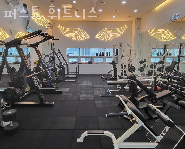 퍼스트휘트니스 이미지