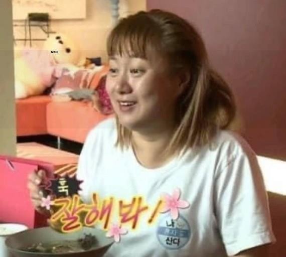 모모치킨 이미지