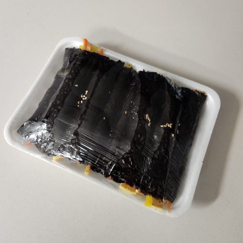 삼색꼬맹이김밥 이미지