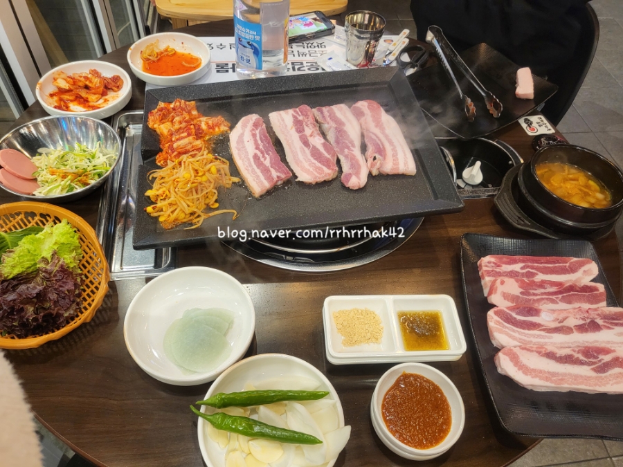 퇘랑숯돌생고기 이미지