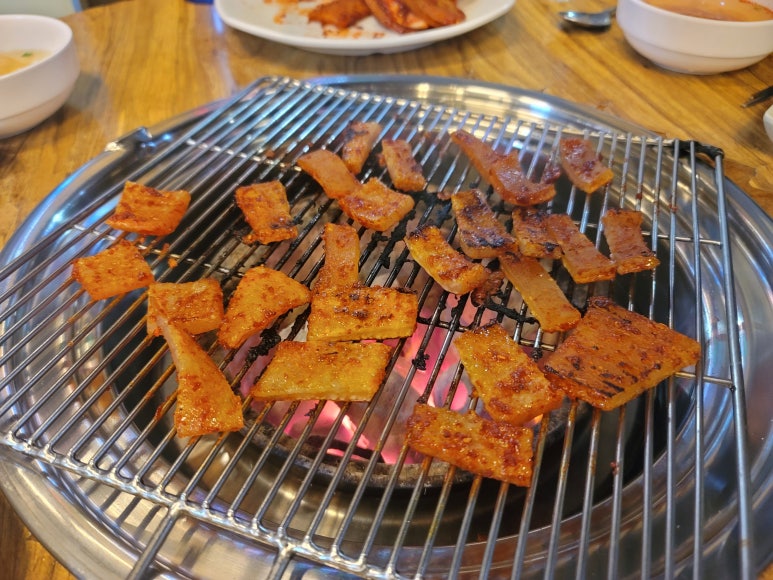 등대지기꼼장어 이미지