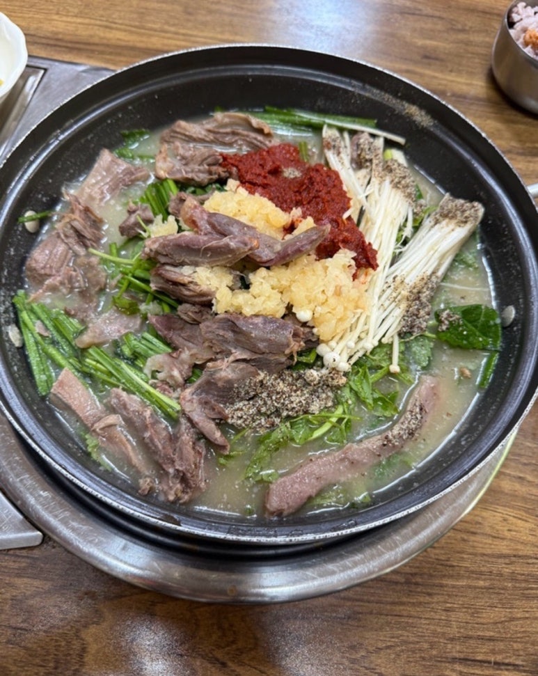 모래내흑염소 이미지