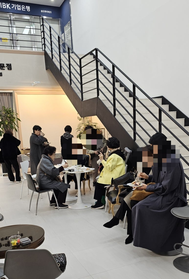 갤러리아트앤 이미지