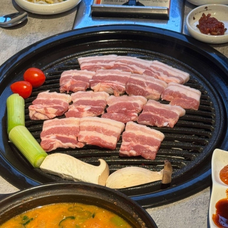 봉황돼지집 이미지