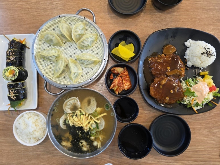강가네손만두칼국수돈까스 이미지