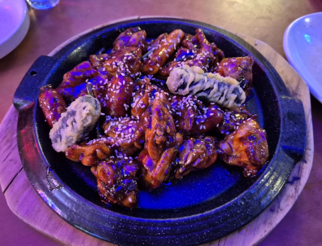 닭꾸버숯불양념치킨 이미지