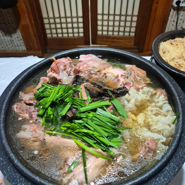 검단오리한방능이백숙 이미지