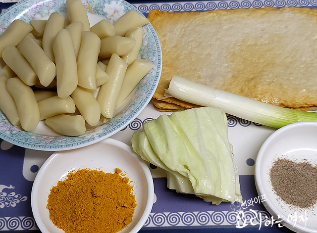 신전컵떡볶이 이미지