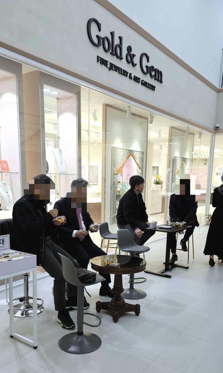 갤러리아트앤 이미지