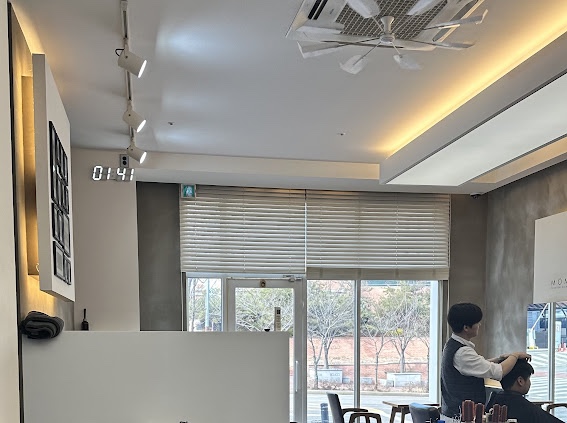 모모살롱 이미지