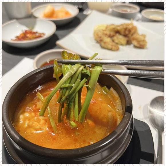 수산나인테리어 이미지