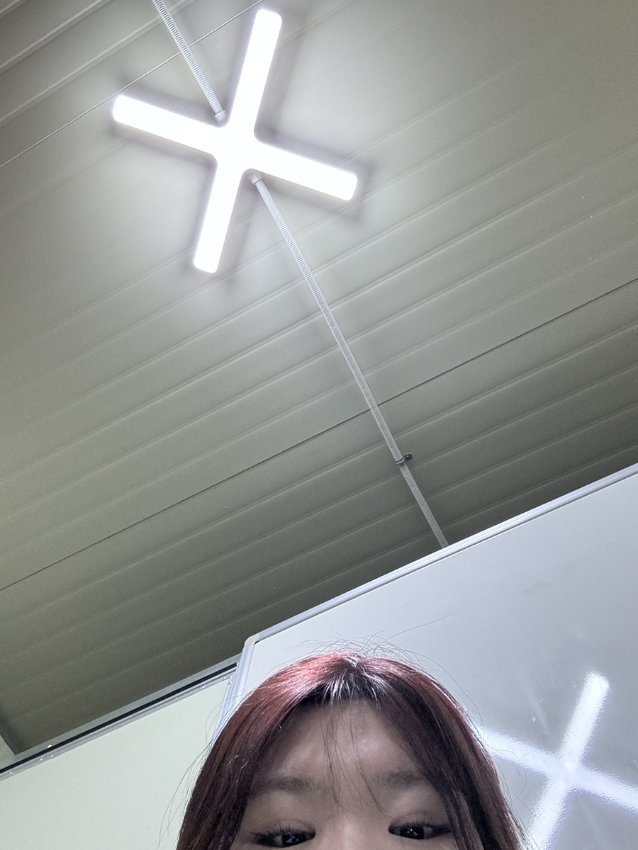 윤아현커피 이미지
