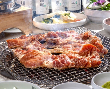 수제숯불양념갈비 이미지