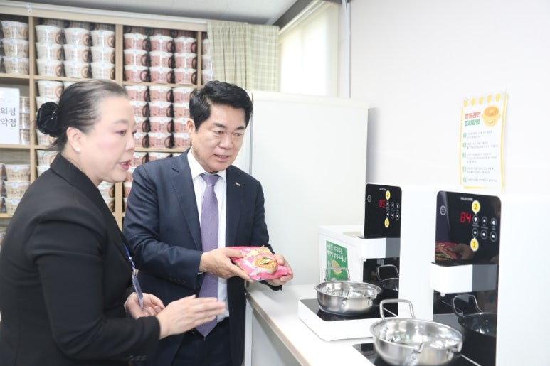 성민종합가구 이미지