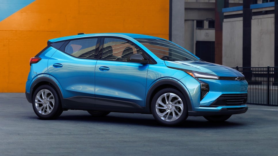2027 쉐보레 볼트 EV LFP 배터리·NACS 충전·410km 주행 "국내 경쟁자는 현대 코나 일렉트릭" 이미지 3
