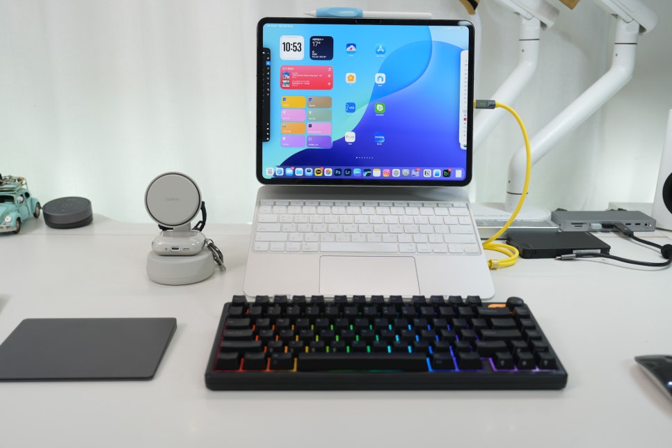 아이폰·애플워치·에어팟프로를 동시에! 벨킨 Qi2 25W 3in1 초고속 맥세이프 무선 충전기 WIZ040 실사용 이미지 2