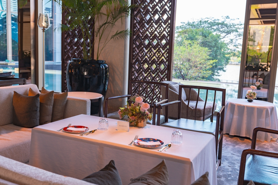 Enjoying Capella Bangkok Afternoon Tea with Friends