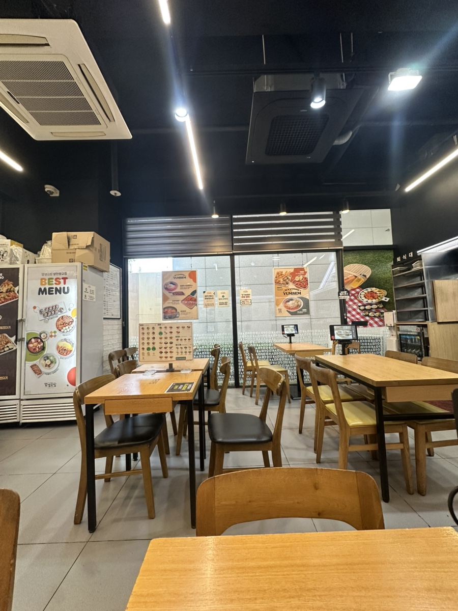 얌샘김밥 양천향교점 사진 4