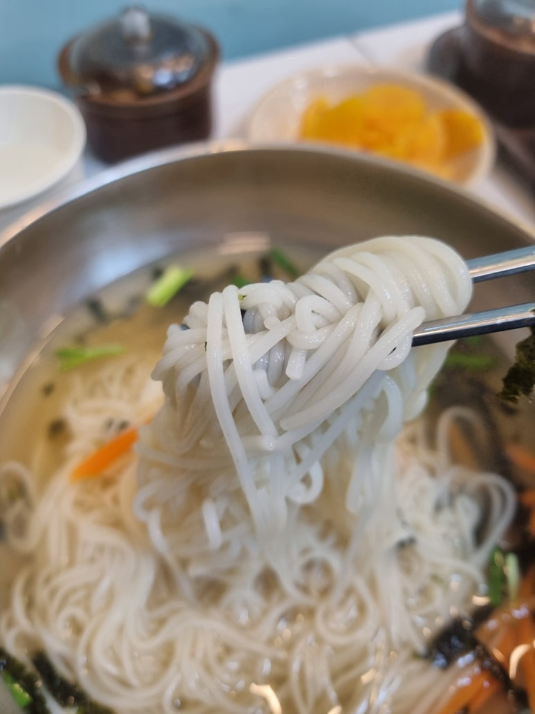공릉동원조멸치국수 원남동점 사진 8