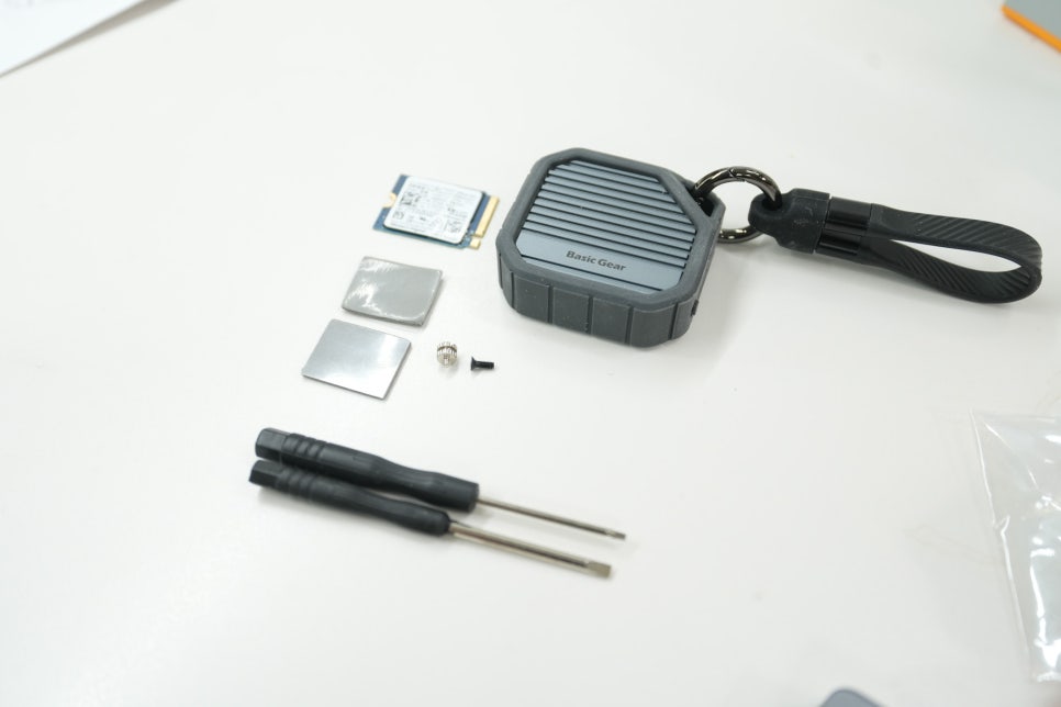 버려둔 SSD가 초고속 보조저장장치로! 베이직기어 NVMe 2230 키링 미니 SSD 외장하드 케이스 사용기 이미지 4